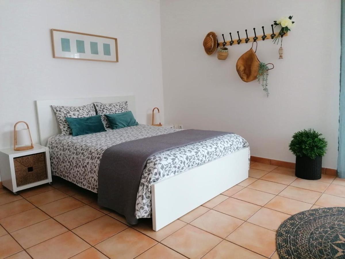 Apartamento Estudio Pinhalmar Вила Нова де Милфонтеш Екстериор снимка